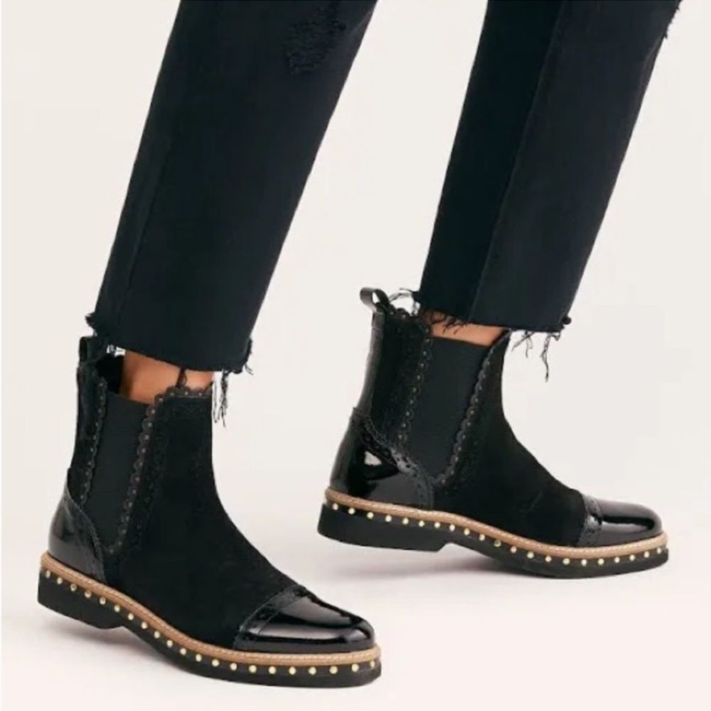 Free People Atlas Black Chelsea Boot Suede Leather Studded Size 36 - Picture 5 of 13
